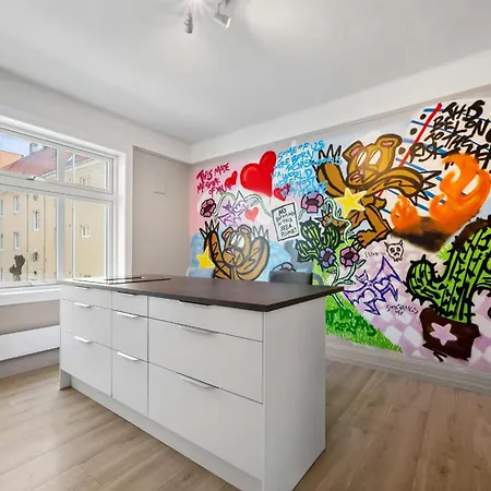 Bright & Modern 2br In The Heart Of Bergen